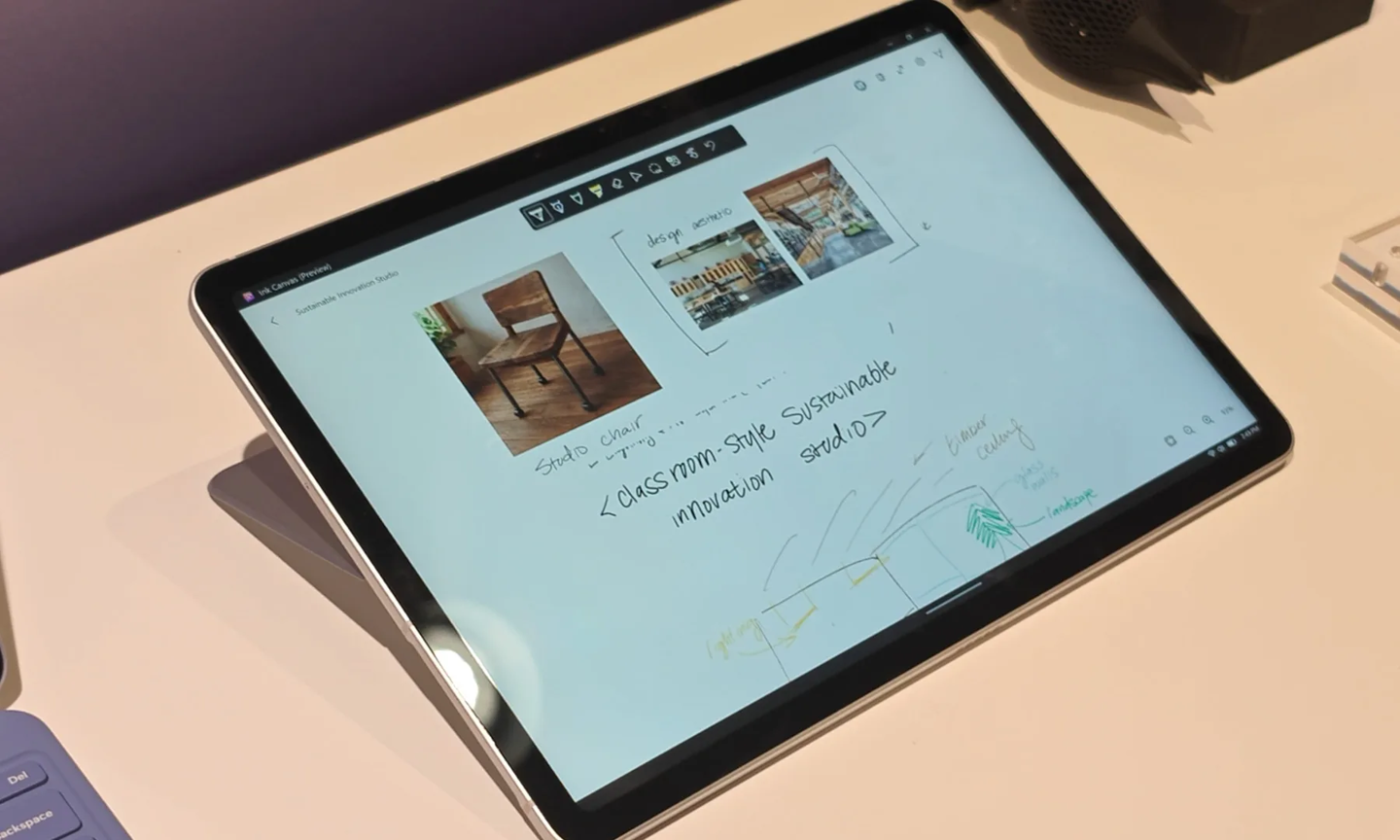 微软把记笔记、画图和 AI 塞进同一张画布