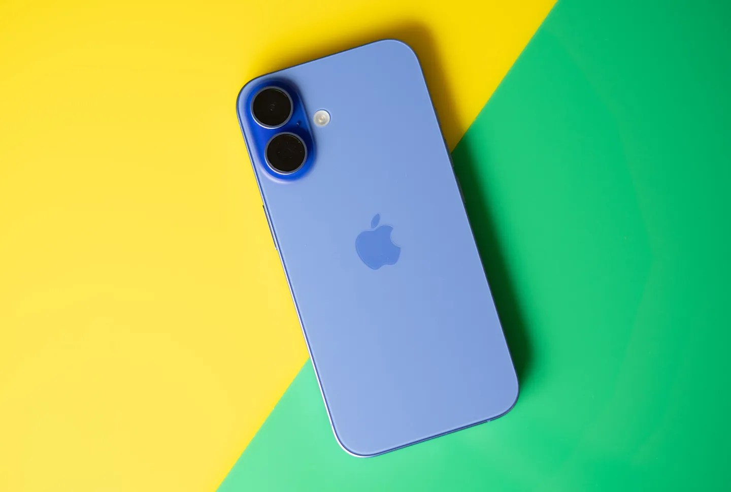 苹果认赔 2.5 亿美元,老 iPhone 用户快去领钱